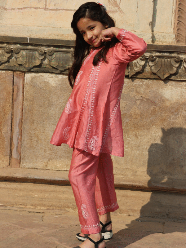 Girls Paisley Embroidered Chikankari Pure Cotton Kurti With Trousers - Image 2